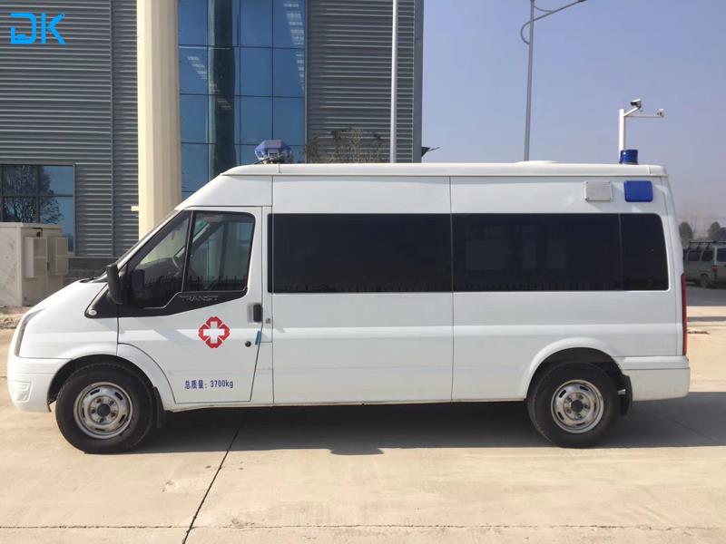 سيارات إسعاف فورد من النوع الثاني 3 Ford Type II Ambulances 3
