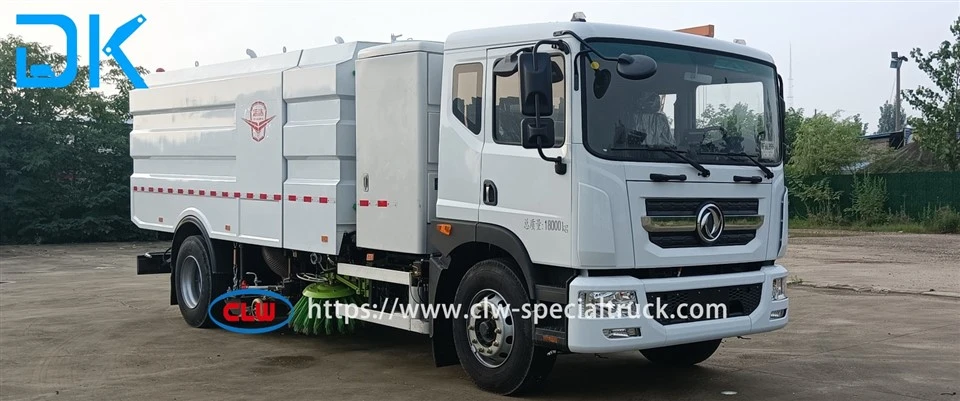 18t Sweeper front left