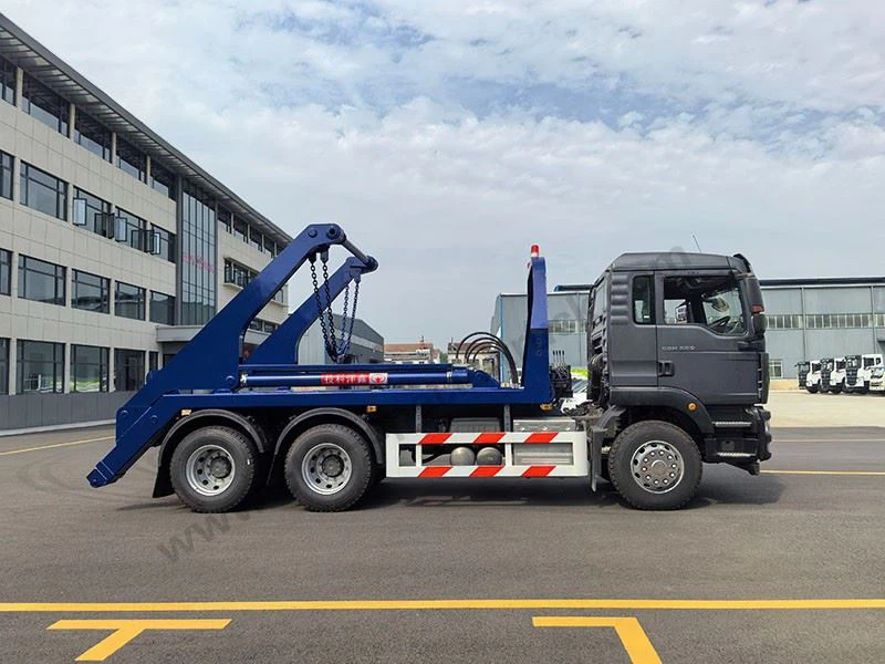 Swing Arm Garbage Truck